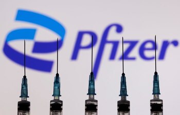 Pfizer registró beneficios netos de 31.372 millones de dólares.