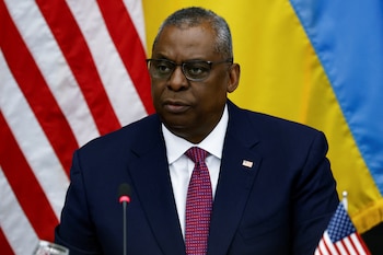 El Secretario de Defensa de