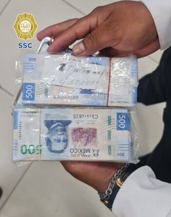 Policía encontró un paquete de