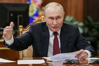 Putin persiste inflexible en sus