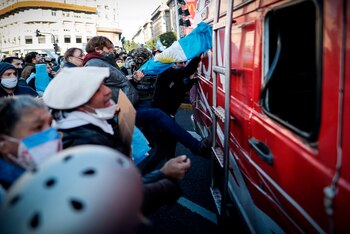 Un grupo de personas fue