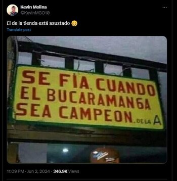 Tienda en Bucaramanga quita aviso de fiar por temor a título de liga - crédito @KevinMGO10/X