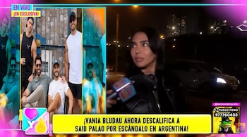 Vania Bludau es entrevistada de noche en la calle, con un micrófono, mientras en una pantalla dividida se muestran imágenes de Said Palao, Mario Irivarren y Francho