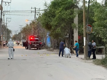 Sujetos armados habrían interceptado al hondureño y le dispararon en repetidas ocasiones antes de huir de la zona. Elementos de emergencia confirmaron que el joven ya no presentaba signos vitales cuando llegaron al lugar del ataque. (Foto: Cortesía)