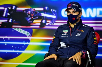 Sergio Pérez en conferencia de