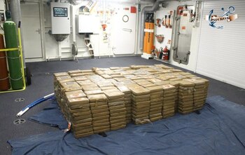 Los agentes hallaron 1,100 paquetes