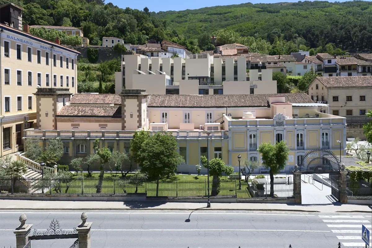 Balneario de Baños de Montemayor, en Cáceres (Web del balneario).