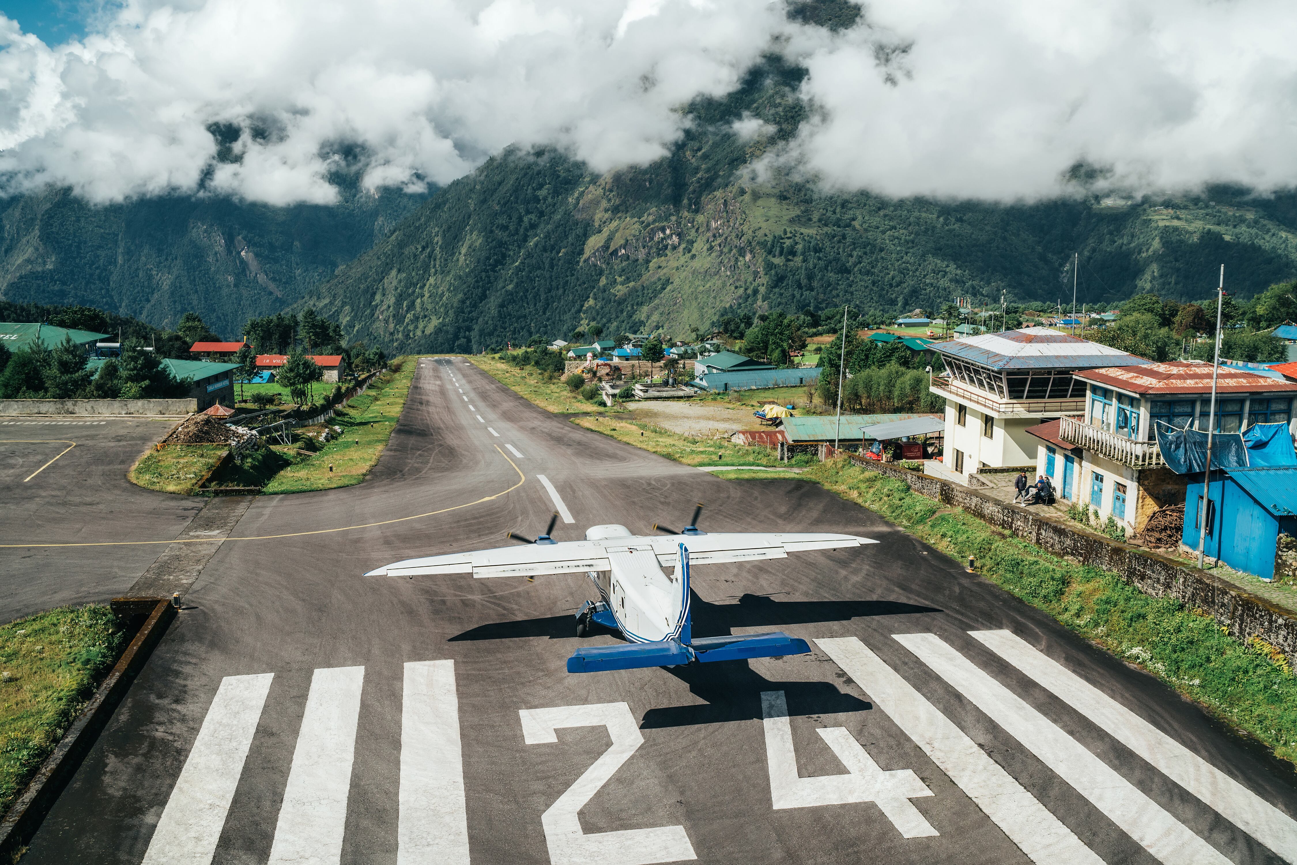 Aeropuerto Tenzing-Hillary, Lukla, Nepal (Adobe Stock).