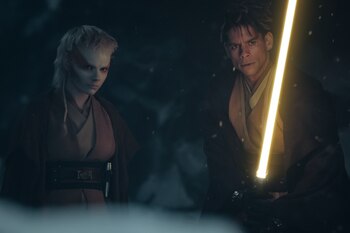 (L-R): Jedi Padawan Jecki Lon (Dafne