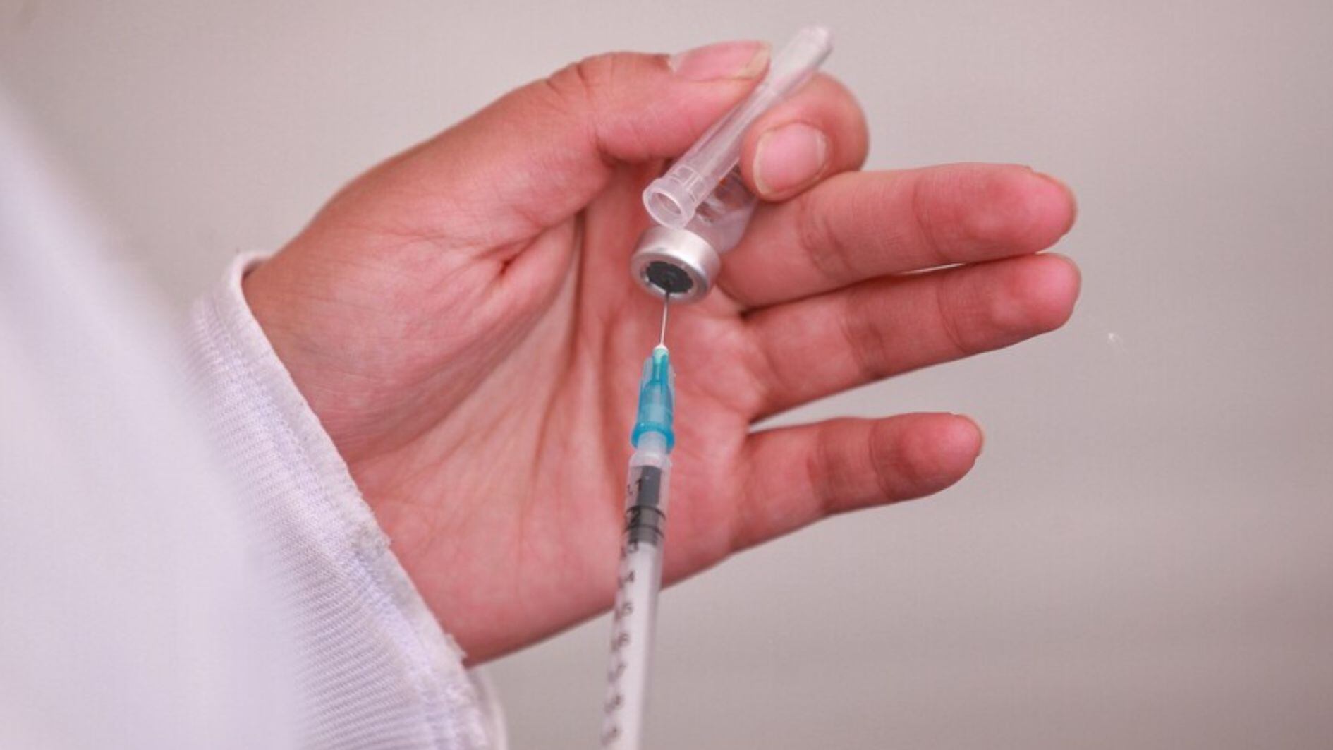 La salud en Colombia enfrenta un problema sistémico, entre un modelo híbrido mal regulado y decisiones gubernamentales improvisadas - crédito Camila Díaz/Colprensa