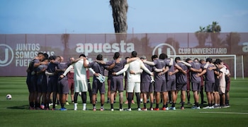 Universitario de Deportes – Héctor Cúper – Fabián Bustos – Liga 1 – Perú – 30 septiembre