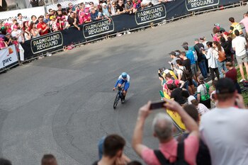 Simon Yates gana la segunda