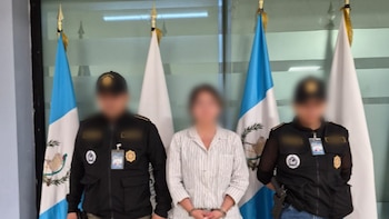 Cancillería de Guatemala confirma que la vicecónsul Gladis Castro fue arrestada tras ser deportada y tiene proceso por parricidio
