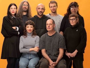 El equipo completo de "Menos