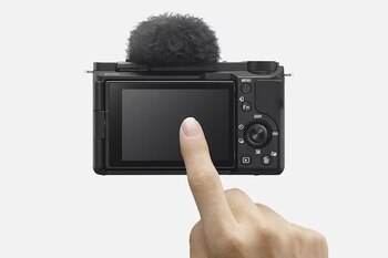 Sony incluyó un monitor táctil