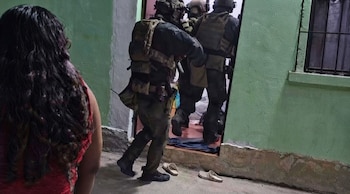 El Ministerio de la Defensa desplegó personal hacia la zona pero prefirió abstenerse de ingresar al área del choque para no escalar el conflicto.