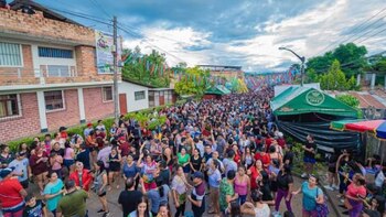 Fiesta en el Barrio Atahualpa,