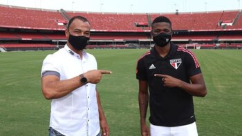 Cafú, quien ganó dos veces