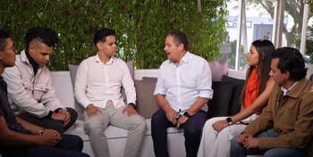 En una conversación con jóvenes en su canal de YouTube, Germán Vargas Lleras insinuó la posibilidad de un regreso a la política y una nueva candidatura presidencial en 2026 - crédito @German_Vargas/X