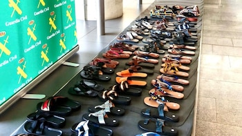 La Guardia Civil interviene más de 680 productos sin declarar en el Aeropuerto de Pamplona