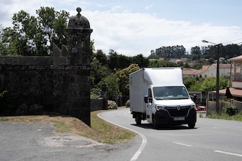 La familia Franco ha iniciado la retirada de sus pertenencias del Pazo de Meirás. (Adrián Irago - Europa Press)