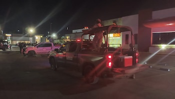 Ataque a restaurante en Culiacán, Sinaloa. (X/@michelleriveraa)