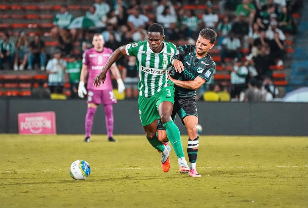 Neider Parra es el jugador de Atlético Nacional que sufre tanto de pena que el director técnico del equipo, Lucas González se demoró 10 días en conocerle la voz - crédito @neiparraa/Instagram