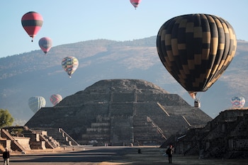 Globos aerostáticos en Teotihuacán (REUTERS/Henry