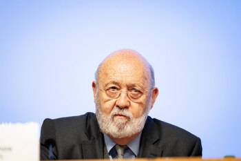 El presidente del CIS, José Félix Tezanos, en un acto que organiza la Asociación Madrileña de Sociología (Diego Radamés - Europa Press)