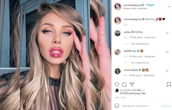 La conductora de noticias en