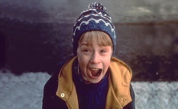 Macaulay en Mi pobre angelito 2, en 1992 (The Grosby Group)