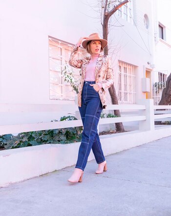 (Instagram: eugenialemosok)