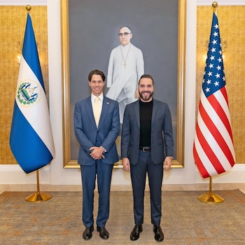 La agencia federal de inversión internacional de Estados Unidos apunta a El Salvador como destino prioritario para proyectos de infraestructura y tecnología, según declaró Ben Black, director ejecutivo de la Corporación Financiera de Desarrollo Internacional (DFC, por sus siglas en inglés), tras una visita oficial al país centroamericano. Foto cortesía.-