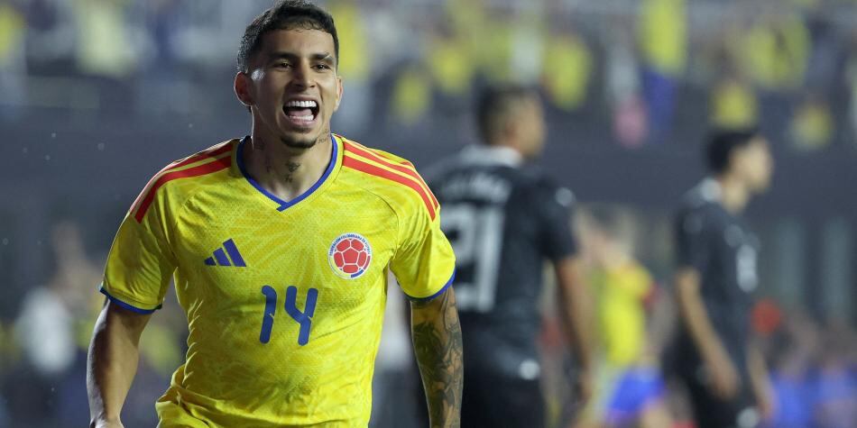 Gustavo Puerta sorprendió en su debut con la Selección Colombia al mostrar solidez, personalidad y una técnica que respaldó su ascenso en el fútbol europeo. - crédito AFP