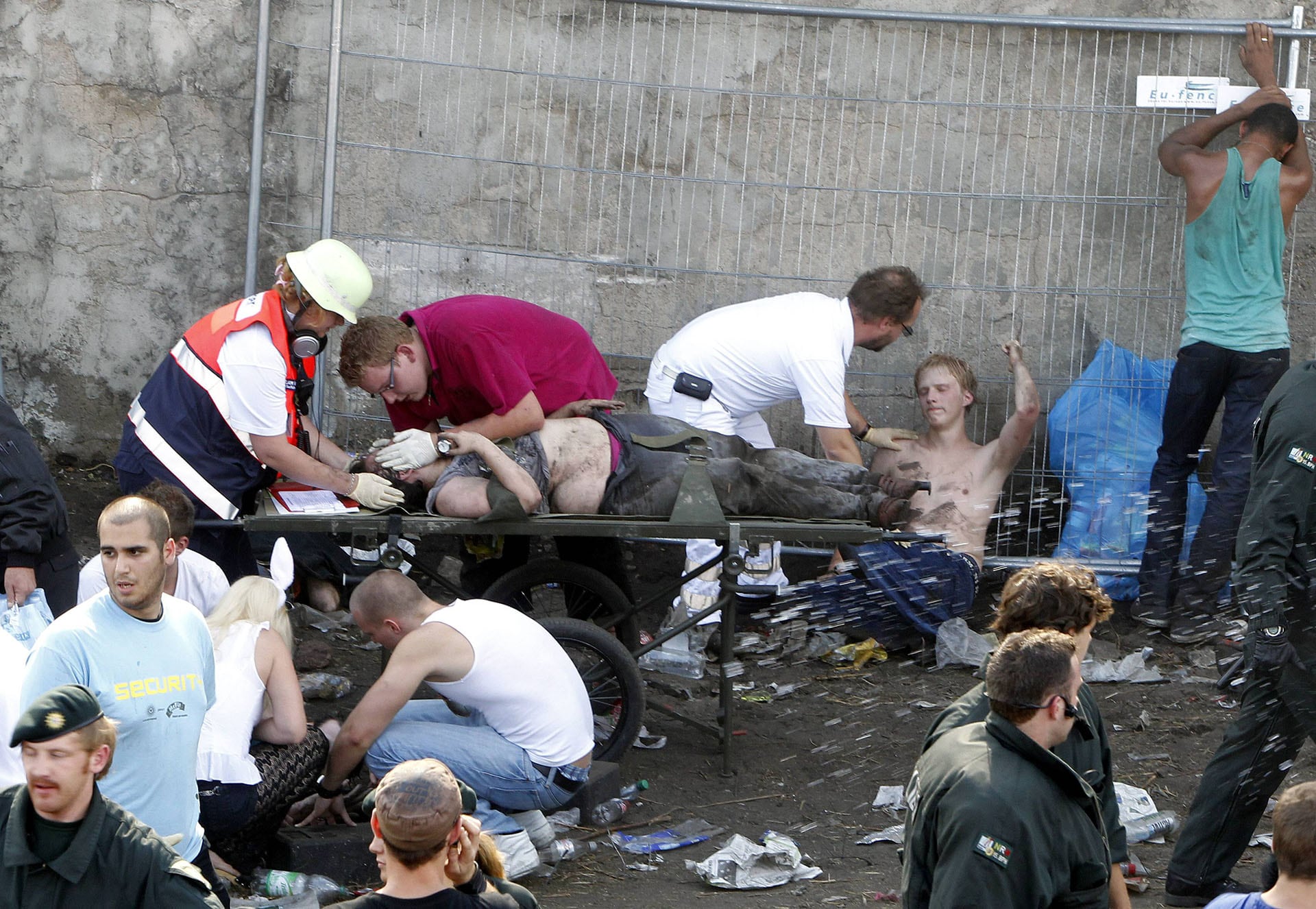 Hace 16 años un festival de música electrónica terminó en tragedia. Fue en Duisburgo, Alemania (Grosby)