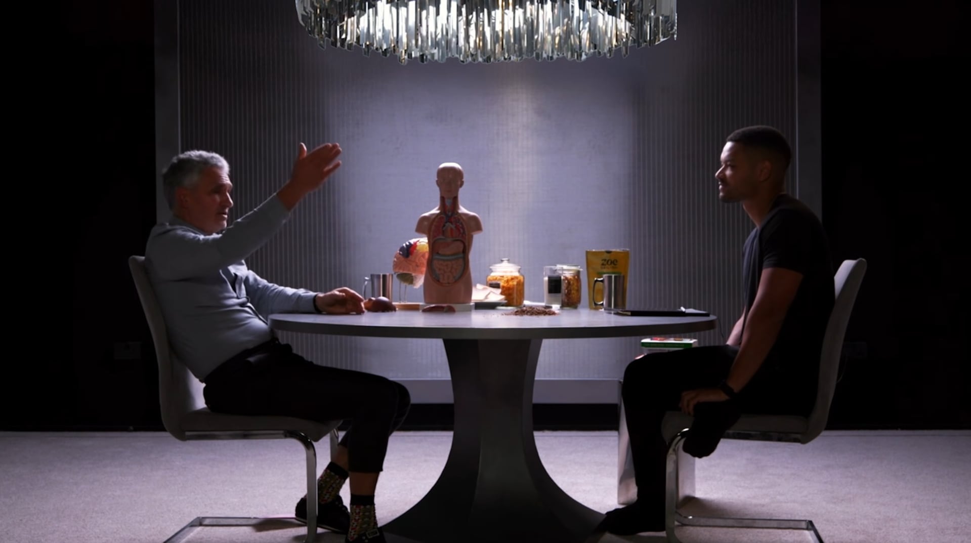 Tim Spector compartió con Steven Bartlett el impacto de la alimentación en la salud mental, revelando hallazgos que desafían viejas creencias médicas (@The Diary Of A CEO)