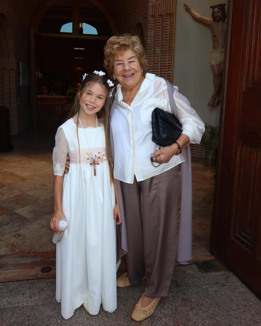 Nilda González, la madre del Cholo Simeone, junto a su nieta Francesca
