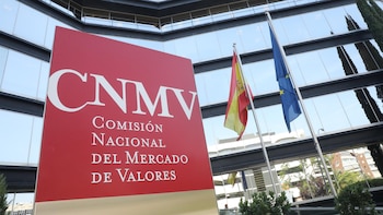 La CNMV avisa de cuatro 'chiringuitos' financieros en Países Bajos