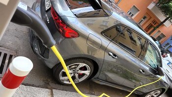 Autos EV subsidiados