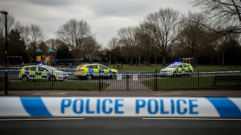 Asesinan a puñaladas a un adolescente de 17 años en un parque de Luton y detienen a dos sospechosos