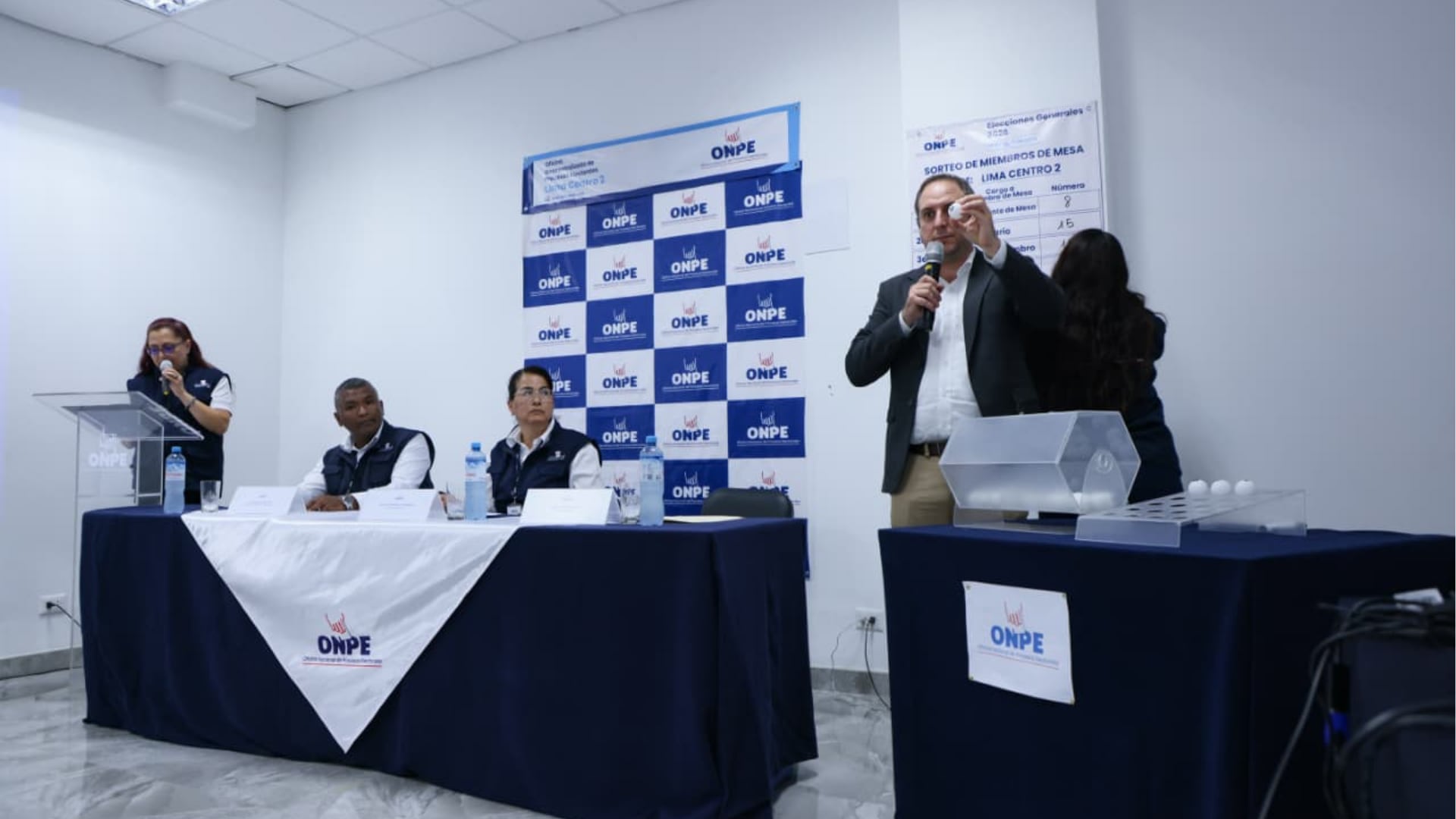 ONPE eligió a más de 834 mil ciudadanos como miembros de mesa para las Elecciones 2026. (Foto: ONPE)