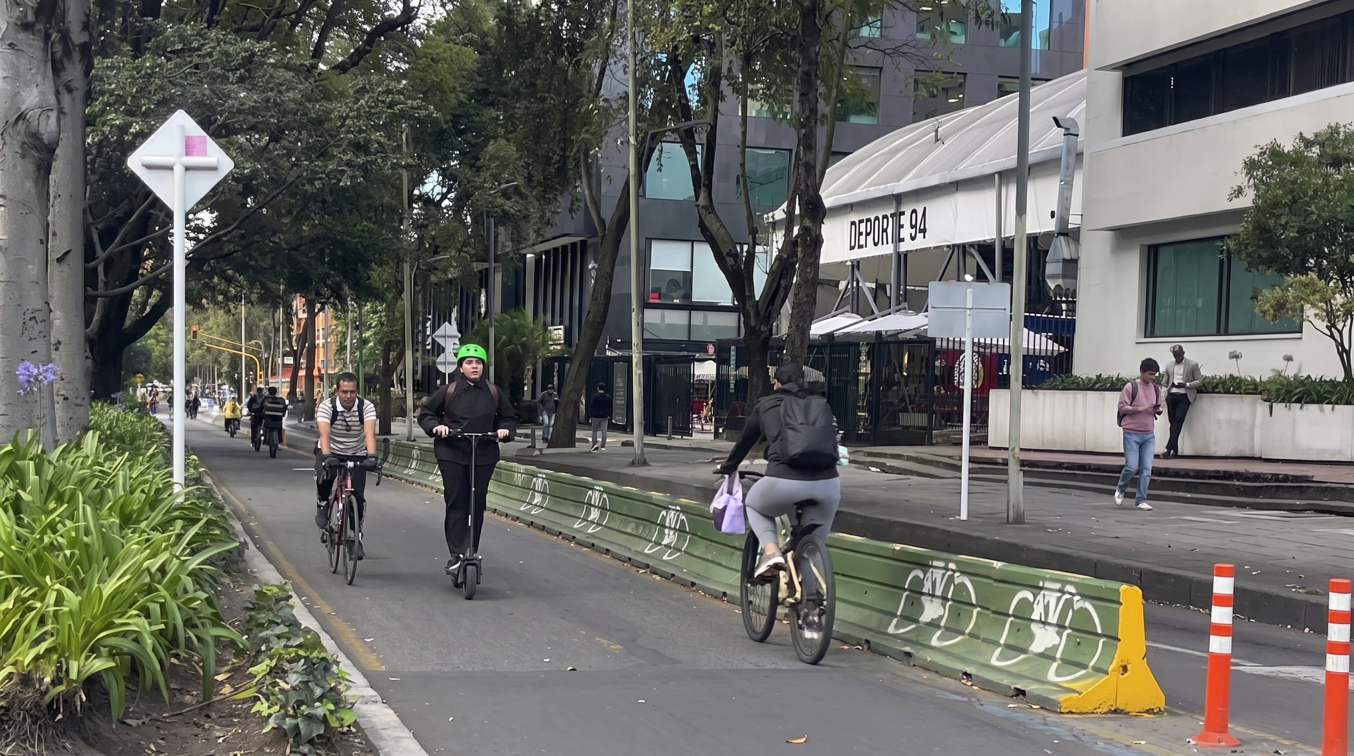 La franja oriental quedará habilitada hacia el norte y la occidental seguirá hacia el sur en el tramo entre las calles 94 y 100 por ajustes viales temporales - crédito Secretaría de Movilidad