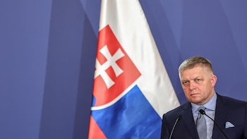 Fico advierte de que "Alemania no comete errores pequeños" y teme una guerra con Rusia para encubrir