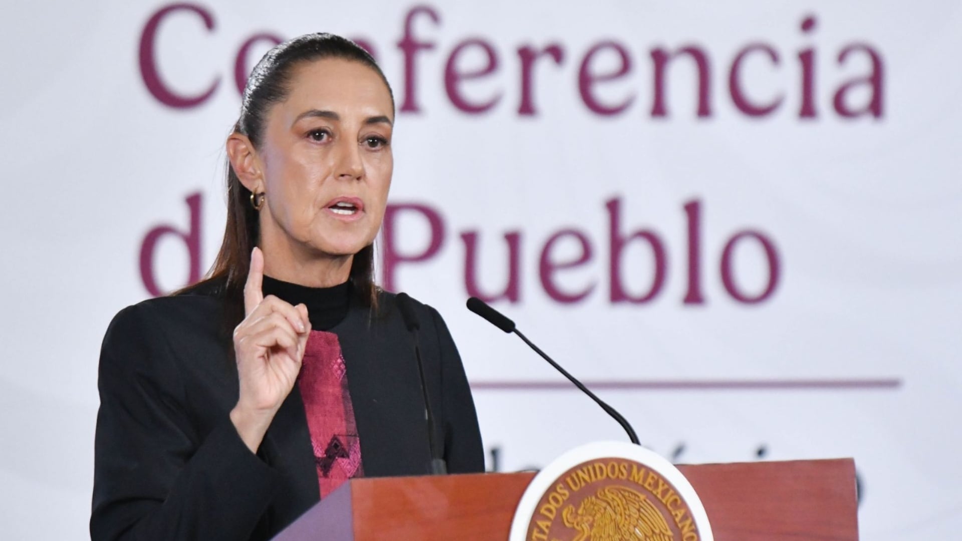 La mandataria federal afirmó que el aumento en las ventas de Pemex demuestra la reducción del combustible ilegal en el mercado. Crédito: Cuartoscuro