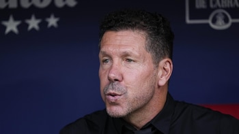 Diego Pablo Simeone: "El club decidió que Julián no se acerque a saludar a la gente"