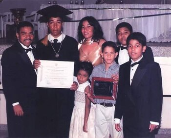 Kaleth Morales junto a sus