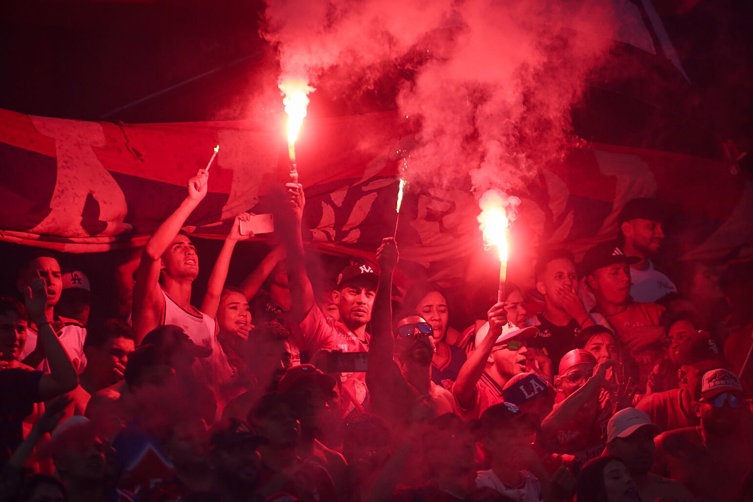 Más de 40.000 personas llegaron al estadio Atanasio Girardot de Medellín - crédito Colprensa/Cristian Bayona