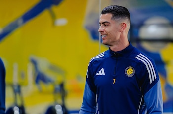 El astro portugués fue visto en los entrenamientos del Al-Nassr, anotando un golazo-crédito @AlNassrFC_EN/X