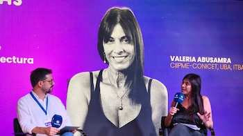 Valeria Abusamra en el auditorio de Ticmas: “No se puede pensar en progresiones de aprendizaje sin condiciones más equitativas”