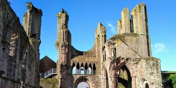 La abadía de Arbroath es uno de los monumentos medievales más visitados de Escocia (Wikimedia Commons)